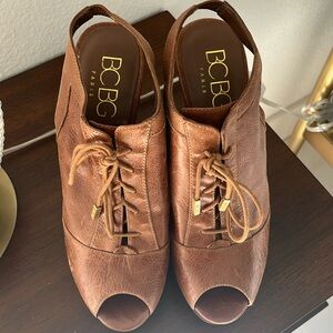 BCBG Paris Genuine Leather Open Toe Heels Size 9.5
